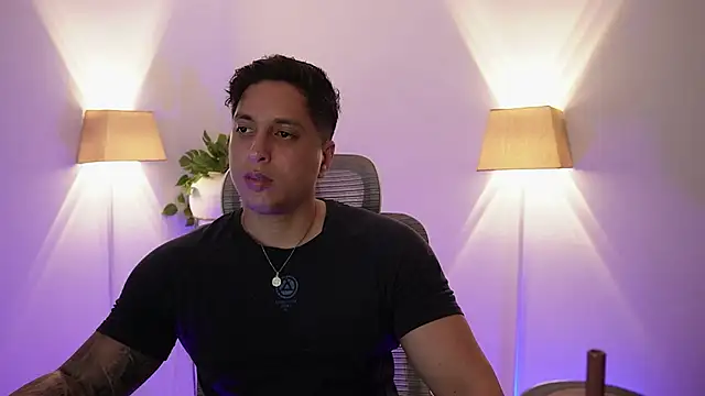 Snapshot of appolo_allen chatting on 15, 5, 2026 appolo allen online show from 15, 5, 2026