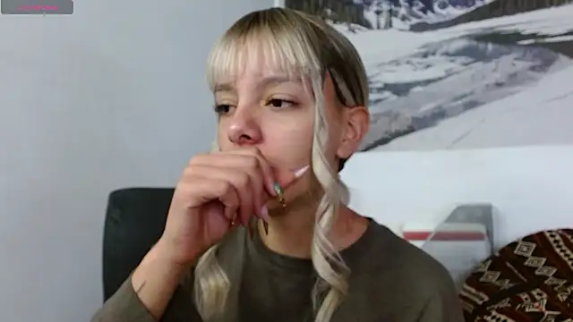 Snapshot of peyton_golden1 chatting on 5, 2, 2026 peyton golden1 online show from 5, 2, 2026