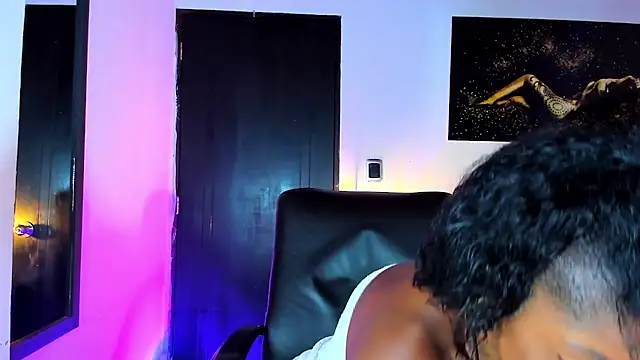 KimberlyBanks2 online show from 30, 1, 2025