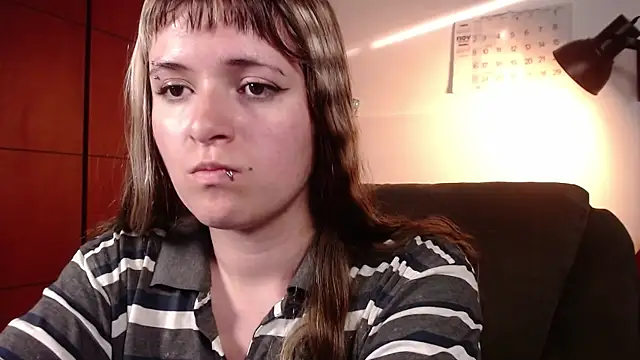 NEXT DOOR GIRL  online show from 4, 11, 2025