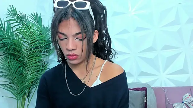 Briyit Doll online show from 11, 12, 2024