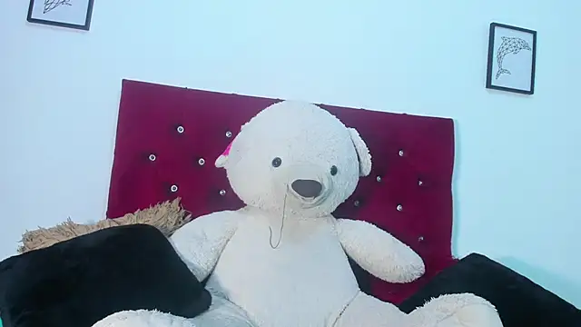 Briyit Doll online show from 25, 9, 2025