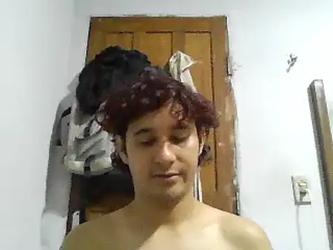 Snapshot of pedrodavid_ chatting on 28, 12, 2024 pedrodavid online show from 28, 12, 2024