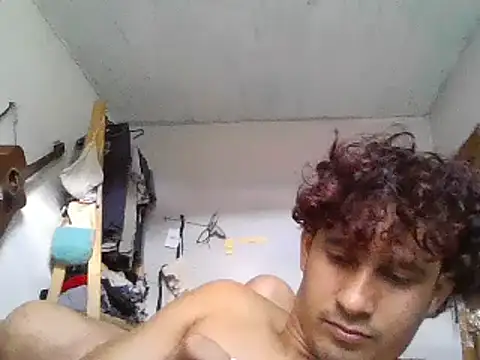 Snapshot of pedrodavid_ chatting on 5, 2, 2025 pedrodavid online show from 5, 2, 2025