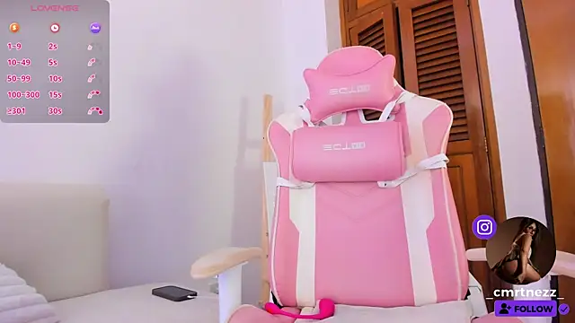 Snapshot of Caro_martinezz chatting on 11, 4, 2026 Caro martinezz online show from 11, 4, 2026