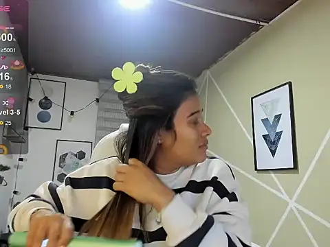 Enma  clark online show from 27, 10, 2025