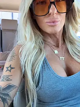 blondiluvsanal online show from 10, 10, 2025