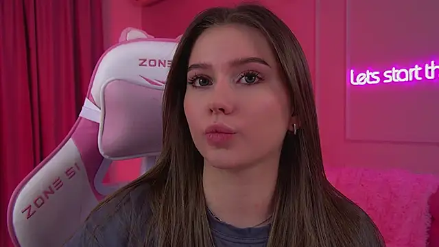 Snapshot of DianaVert chatting on 19, 2, 2026 DianaVert online show from 19, 2, 2026