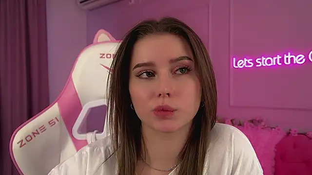 Snapshot of DianaVert chatting on 9, 3, 2026 DianaVert online show from 9, 3, 2026