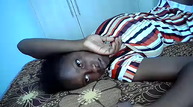 Snapshot of queen-goddess chatting on 27, 12, 2024 queen-goddess online show from 27, 12, 2024