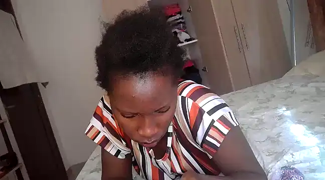 Snapshot of queen-goddess chatting on 20, 2, 2025 queen-goddess online show from 20, 2, 2025