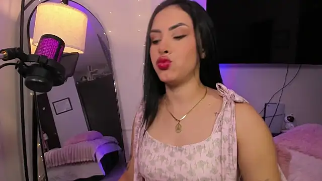 Snapshot of Maya_Bluee chatting on 19, 7, 2026 Maya Bluee online show from 19, 7, 2026