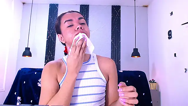 Snapshot of AndreaGil_ chatting on 11, 4, 2026 AndreaGil online show from 11, 4, 2026