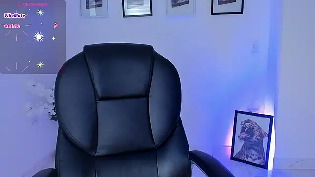 ellarosee  online show from 10, 2, 2026