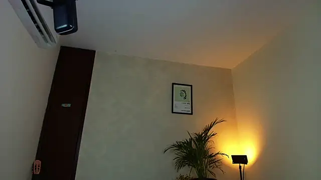 Snapshot of SweetJennaa chatting on 12, 4, 2026 SweetJennaa online show from 12, 4, 2026
