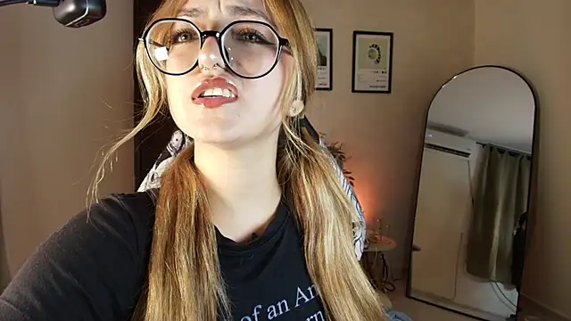 Snapshot of SweetJennaa chatting on 1, 6, 2026 SweetJennaa online show from 1, 6, 2026