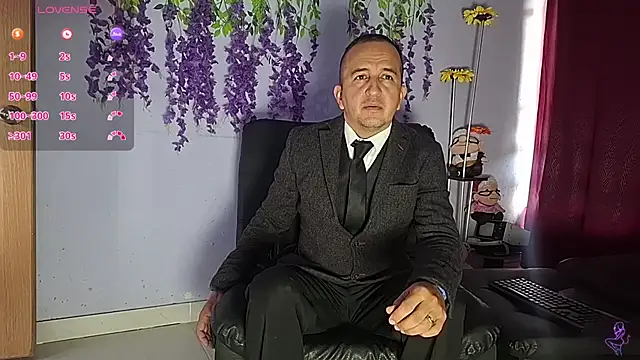 Snapshot of yazfore2 chatting on 9, 7, 2026 yazfore2 online show from 9, 7, 2026