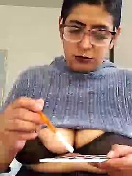 Snapshot of Kittybouncy69 chatting on 21, 1, 2025 Kittybouncy69 online show from 21, 1, 2025