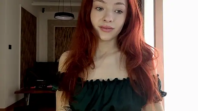 Snapshot of MiaRouge chatting on 17, 3, 2026 MiaRouge online show from 17, 3, 2026