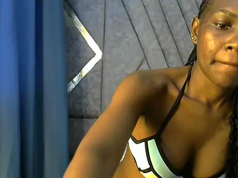 Snapshot of vannessa chatting on 16, 11, 2025 vannessa online show from 16, 11, 2025