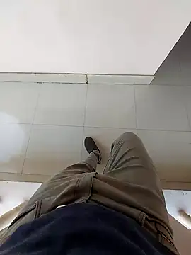 Snapshot of India_Dick8 chatting on 8, 3, 2025 India Dick8 online show from 8, 3, 2025