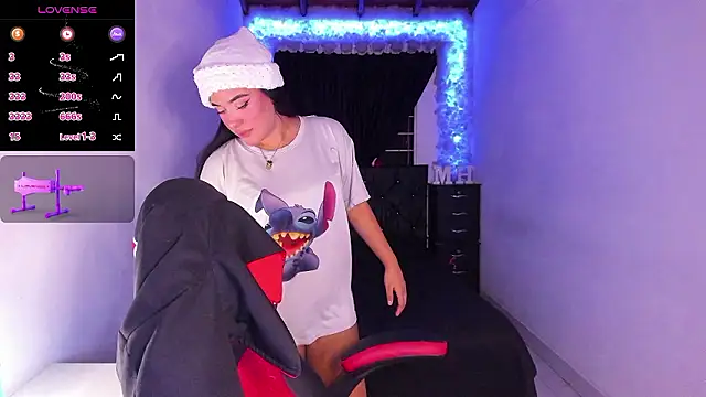 Snapshot of Mariana_Hasper_ chatting on 6, 12, 2024 Mariana Hasper online show from 6, 12, 2024