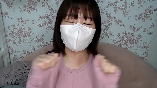 Snapshot of mei_hosina chatting on 5, 3, 2025 mei hosina online show from 5, 3, 2025