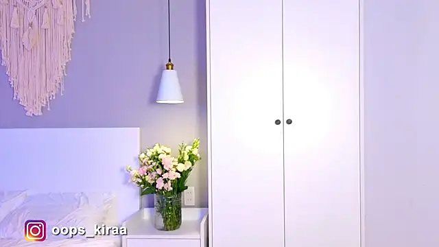 Snapshot of Kira_mmr chatting on 17, 4, 2026 Kira mmr online show from 17, 4, 2026