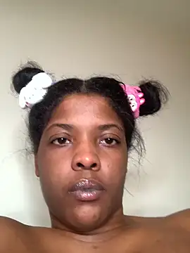 Snapshot of CaramelGoddessxoxo chatting on 5, 4, 2026 CaramelGoddessxoxo online show from 5, 4, 2026