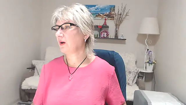 FleurMays online show from 1, 10, 2025