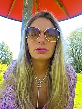 Lydie off online show from 22, 5, 2026