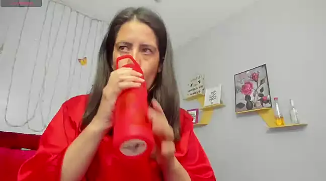 Snapshot of kathina_giraldo chatting on 1, 2, 2025 kathina giraldo online show from 1, 2, 2025