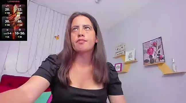 Snapshot of kathina_giraldo chatting on 5, 2, 2025 kathina giraldo online show from 5, 2, 2025