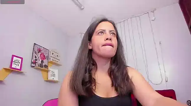 Snapshot of kathina_giraldo chatting on 19, 3, 2025 kathina giraldo online show from 19, 3, 2025