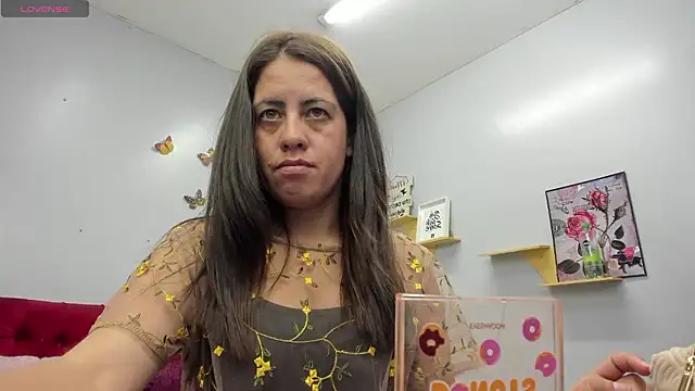 Snapshot of kathina_giraldo chatting on 15, 10, 2025 kathina giraldo online show from 15, 10, 2025