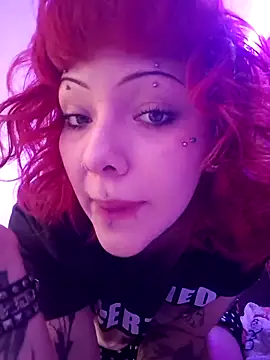 Snapshot of Sarah-Stoner chatting on 25, 5, 2026 Sarah-Stoner online show from 25, 5, 2026