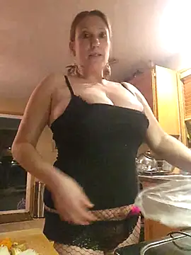 lilyhornyhousewife online show from 21, 2, 2025