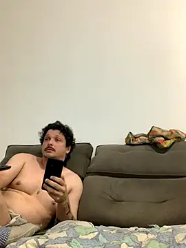 Snapshot of GabeHian1903 chatting on 16, 11, 2025 GabeHian1903 online show from 16, 11, 2025