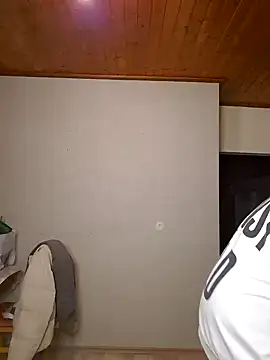 Snapshot of Jujuicy_97 chatting on 27, 12, 2024 Jujuicy 97 online show from 27, 12, 2024