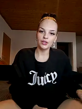 Snapshot of Jujuicy_97 chatting on 30, 1, 2025 Jujuicy 97 online show from 30, 1, 2025