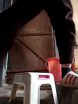 JasminePham online show from 13, 2, 2025