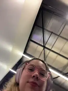 Snapshot of brooklynivy chatting on 11, 2, 2026 brooklynivy online show from 11, 2, 2026