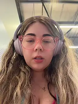 Snapshot of brooklynivy chatting on 30, 6, 2026 brooklynivy online show from 30, 6, 2026
