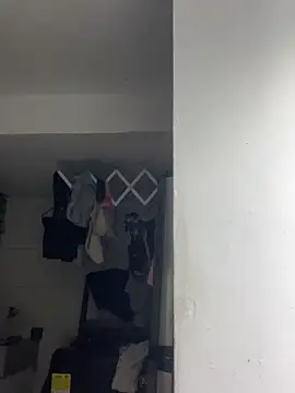 Snapshot of anastasia_and_jordan chatting on 25, 11, 2025 anastasia and jordan online show from 25, 11, 2025