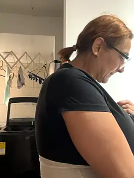 Snapshot of anastasia_and_jordan chatting on 14, 12, 2025 anastasia and jordan online show from 14, 12, 2025