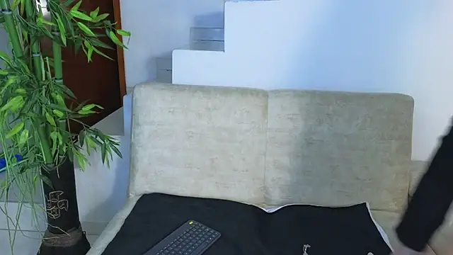 Snapshot of Lorenne_Miller chatting on 28, 10, 2025 Lorenne Miller online show from 28, 10, 2025