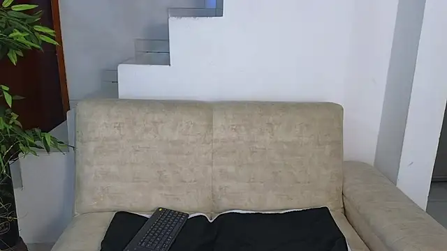 Snapshot of Lorenne_Miller chatting on 5, 11, 2025 Lorenne Miller online show from 5, 11, 2025