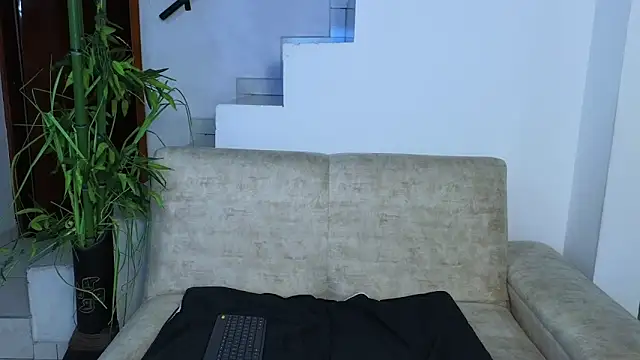 Snapshot of Lorenne_Miller chatting on 5, 3, 2026 Lorenne Miller online show from 5, 3, 2026