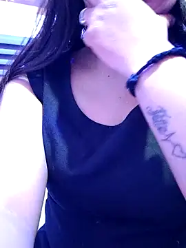 Snapshot of vadapavgirl chatting on 1, 11, 2025 vadapavgirl online show from 1, 11, 2025