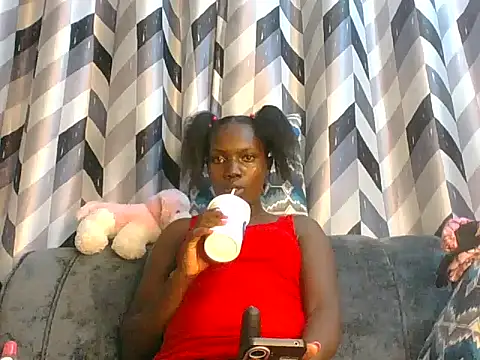 Snapshot of Slimthick900 chatting on 3, 3, 2025 Slimthick900 online show from 3, 3, 2025